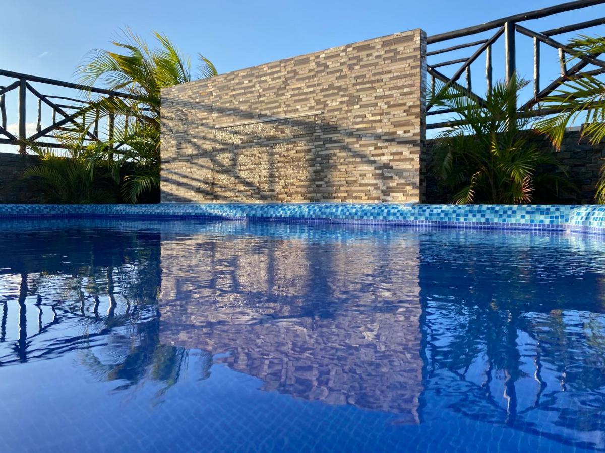 Hotel Suites La Roca Cancún Eksteriør bilde